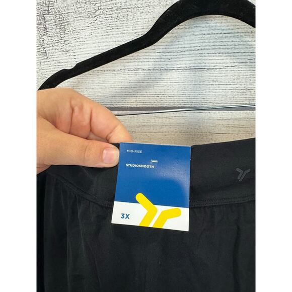 Old Navy Active Plus Size Black Studio Smooth Mid-Rise Mini Skort Size 3X - Picture 7 of 10